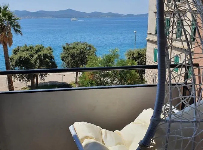 Jelena - Spacious Sea View Apartment - Old Town Zadar