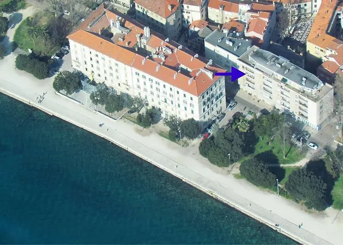Daire Jelena - Spacious Sea View Apartment - Old Town Zadar *