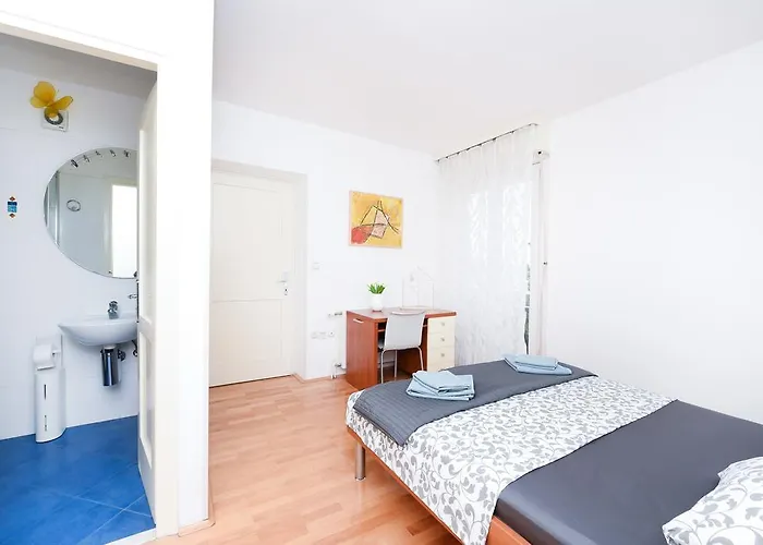 Jelena - Spacious Sea View Apartment - Old Town Zadar *