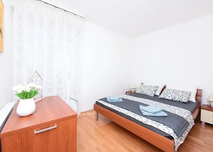 Jelena - Spacious Sea View Apartment - Old Town Zadar